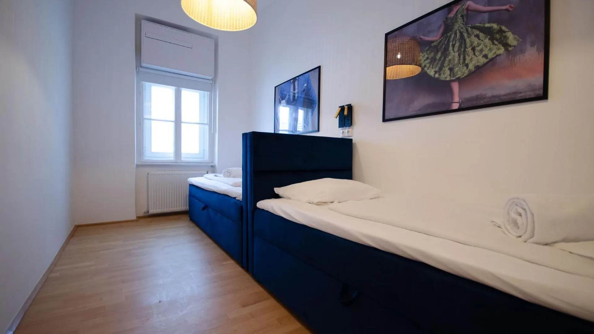 וינה Charming Historical Apartments Near City Centre 0*,  אוסטריה