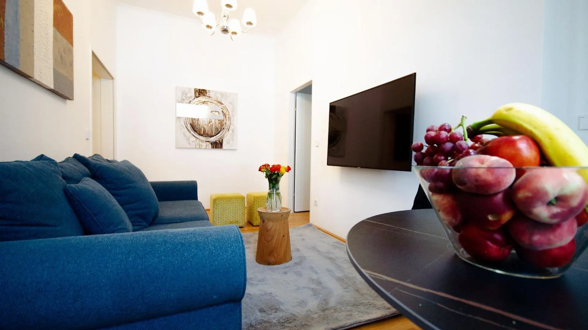 וינה Charming Historical Apartments Near City Centre
